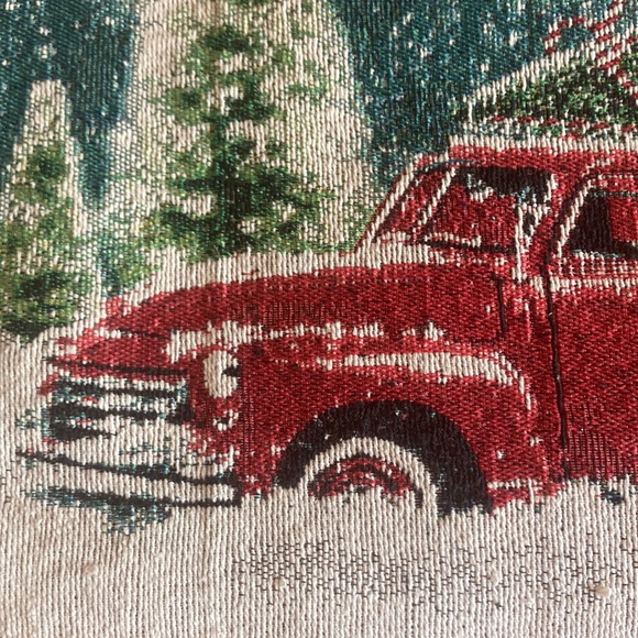 Brand NWT Set of 4- Beautiful Holiday Red Farm Truck Tapestry Placemats 13x18 - Picture 8 of 15